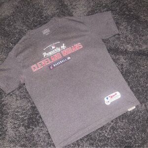 Majestic Men's Medium Cleveland Indians Graphic Print T-shirt